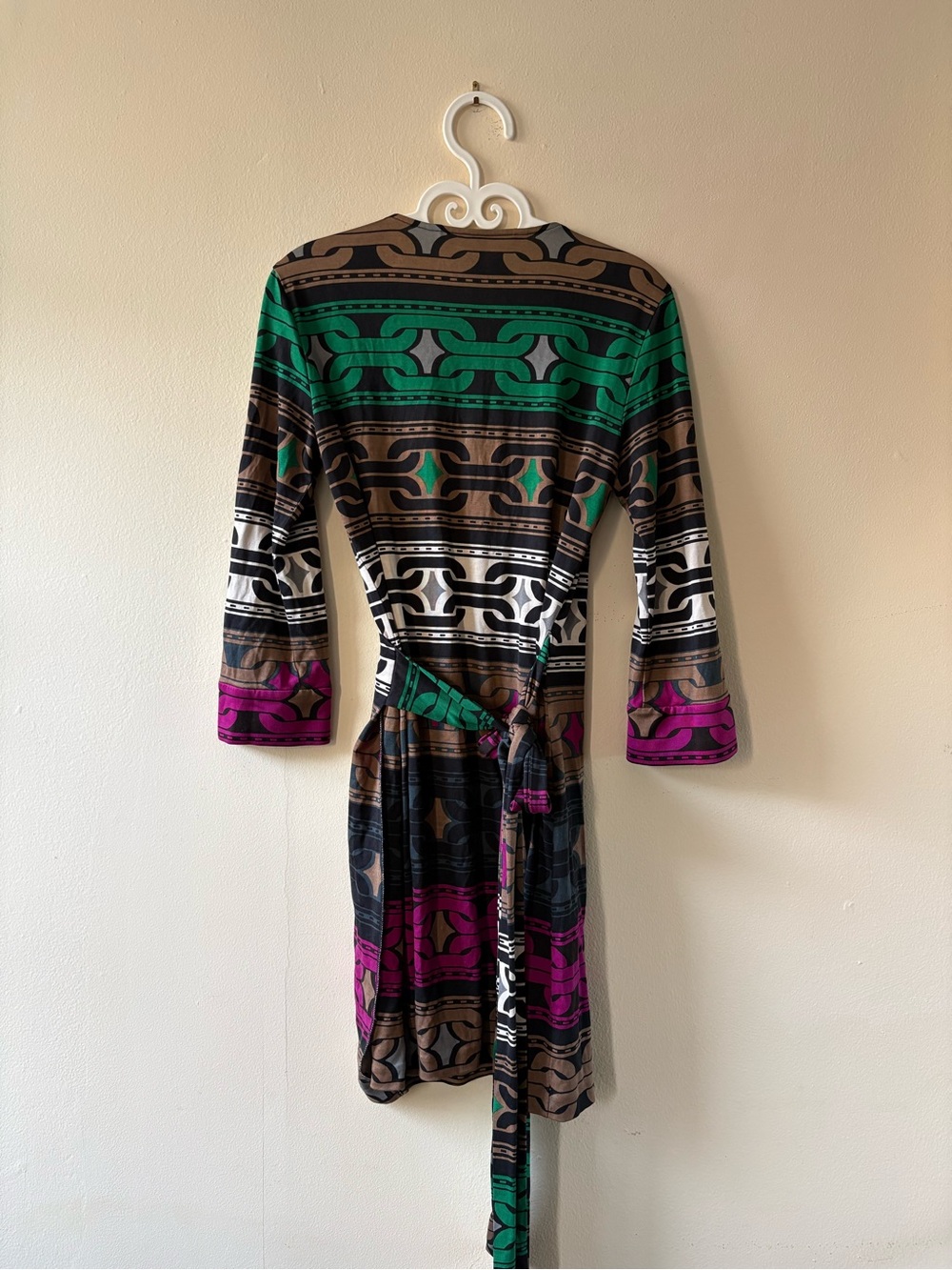 Diane Von Furstenberg vintage Silk Wrap Dress - Picture 2 of 7